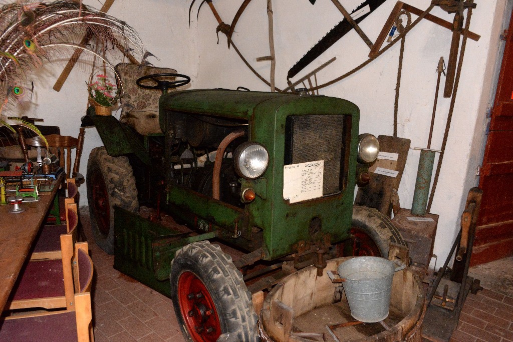 ../Images/Traktorenmuseum Eggewald 054.jpg